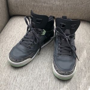 Nike Air Jordan’s Grey and Turquoise 6Y